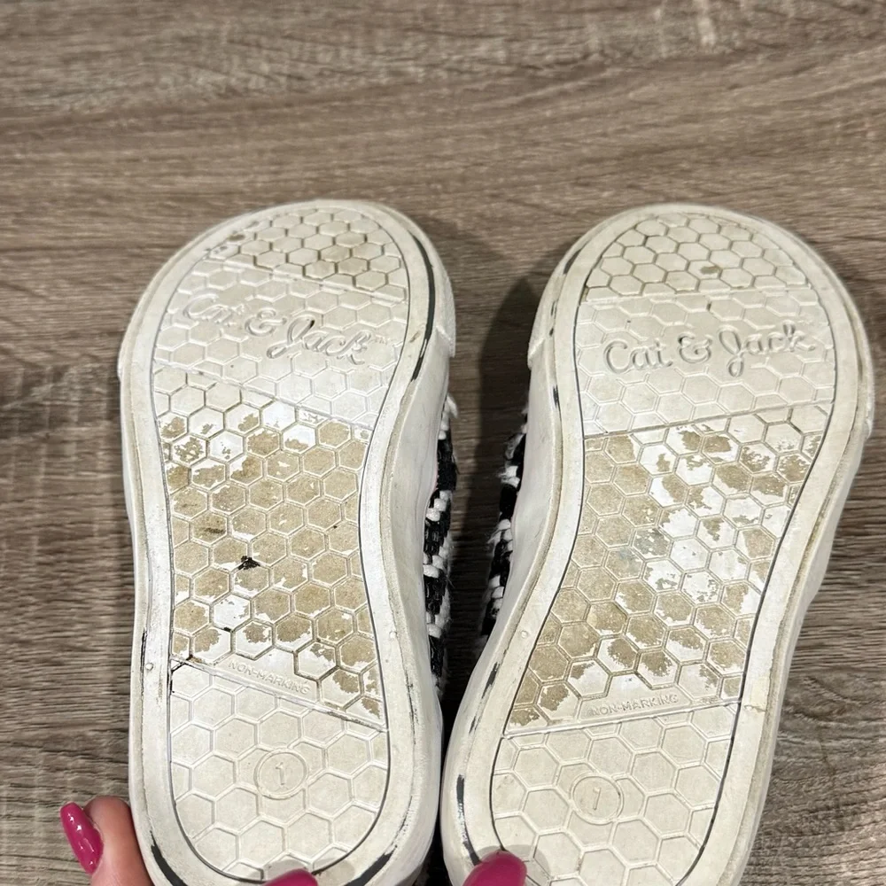 Girls Cat & Jack slip on embroidered shoes. Gently used, overall good condition.